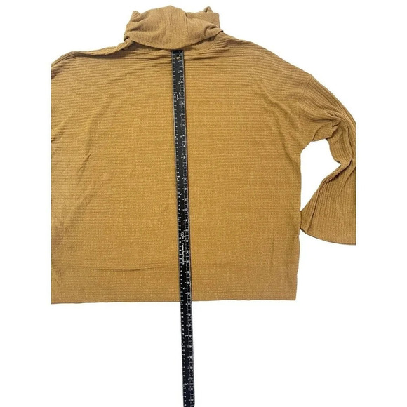 FREE PEOPLE Movement Cant Handle This Medium Ribbed Bell Sleeve Turtleneck Boho - Picture 8 of 10